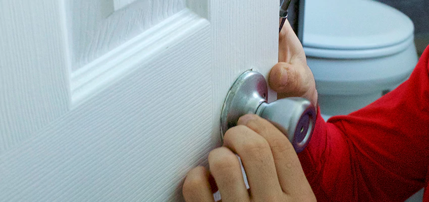 Vintage Door Knob Replacement in Bergenfield, NJ